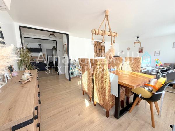 PAVILLON DE PLAIN PIED RENOVE 95M² HAB, JARDIN, TERRACES, GARAGE, ATELIER, PROCHE COMMODITES