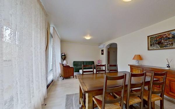 Appartement à vendre    3 pièces • 73 m2 Lyon 9