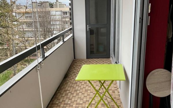 Appartement à vendre    3 pièces • 73 m2 Lyon 9