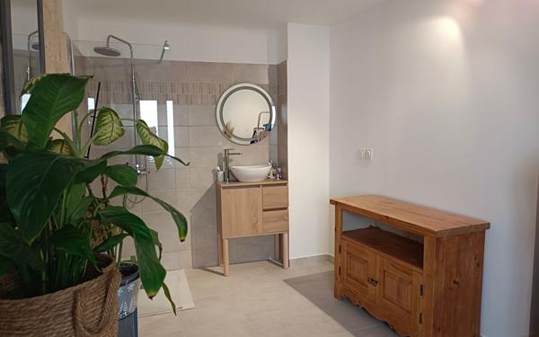 Maison à vendre    5 pièces •  Redessan