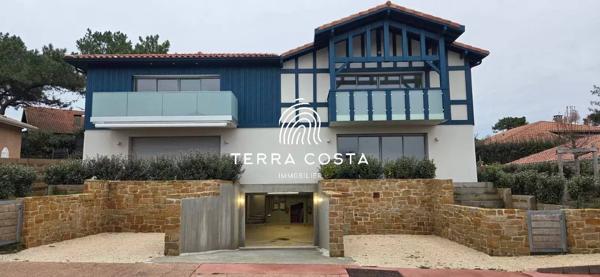 Appartement sud, dernier etage bord de l'ocean