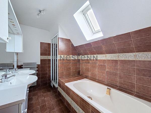 PROPRIÉTÉ FAMILIALE 6 CHAMBRES + BUREAU PISCINE OUISTREHAM