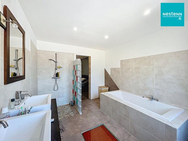 Grande maison Saint-Just-Saint-Rambert - 218 m² hab - 4 chambres + Bureau