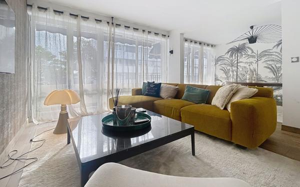 Appartement à vendre    5 pièces • 89,86 m2 La Rochelle