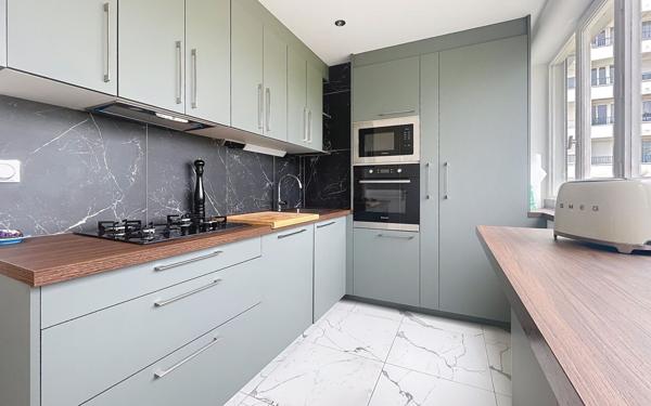 Appartement à vendre    5 pièces • 89,86 m2 La Rochelle