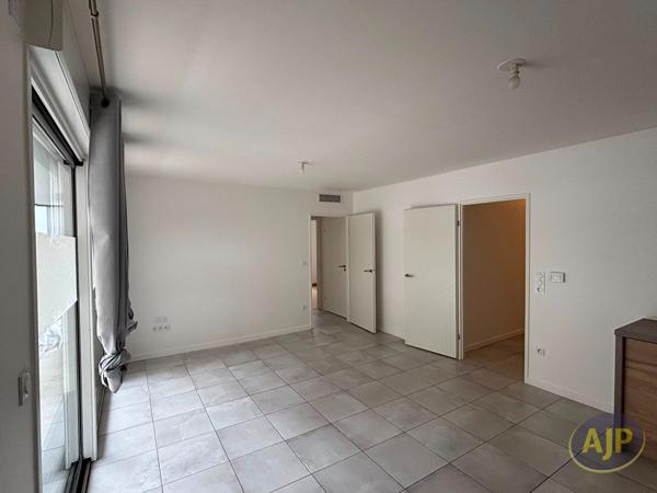 Appartement à louer Nantes : 3 pièces, 65m² avec 2 chambre(s) à 821€ - AJP Immobilier Rezé
