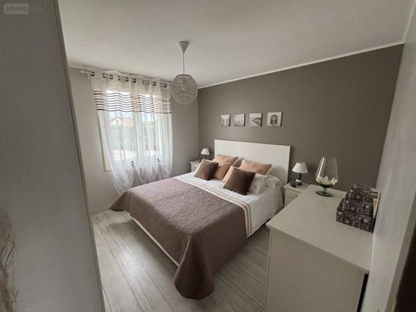 Maison à vendre à Saint-Calais dans la Sarthe (72120), ref : 101/1964