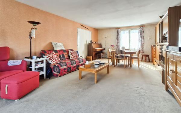 Maison à vendre    7 pièces • 120 m2 Jouy-le-Moutier