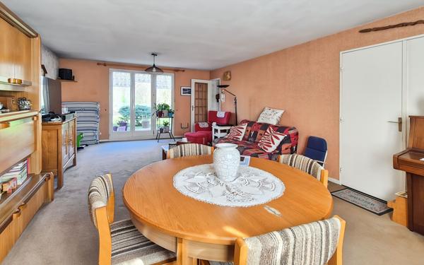 Maison à vendre    7 pièces • 120 m2 Jouy-le-Moutier