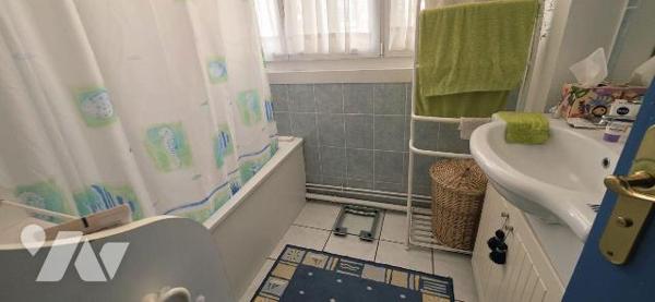 Spécial investisseurs
DK Hypercentre
APT F4 de 82,14 m² hyper lumineux au 2ème Etage sans asc...