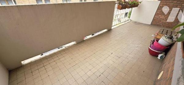 Spécial investisseurs
DK Hypercentre
APT F4 de 82,14 m² hyper lumineux au 2ème Etage sans asc...