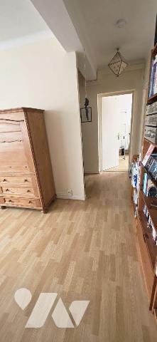 Spécial investisseurs
DK Hypercentre
APT F4 de 82,14 m² hyper lumineux au 2ème Etage sans asc...