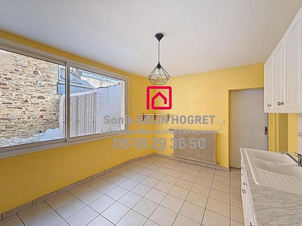 Maison de ville  3 chambres avec garage et terrasse