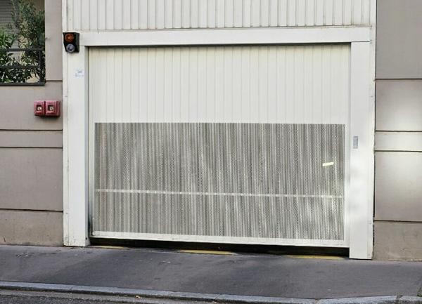 Stationnement à louer    Villeurbanne