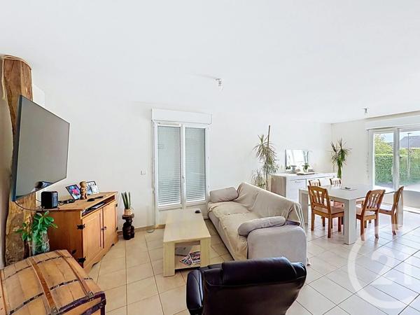 Maison à vendre  4 pièces - 83 m 2   CHANGE  - 53