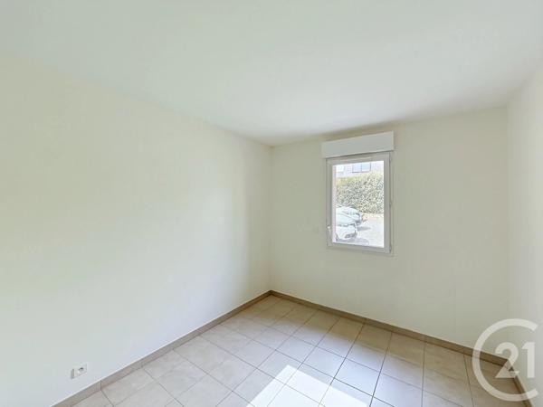 Maison à vendre  4 pièces - 83 m 2   CHANGE  - 53