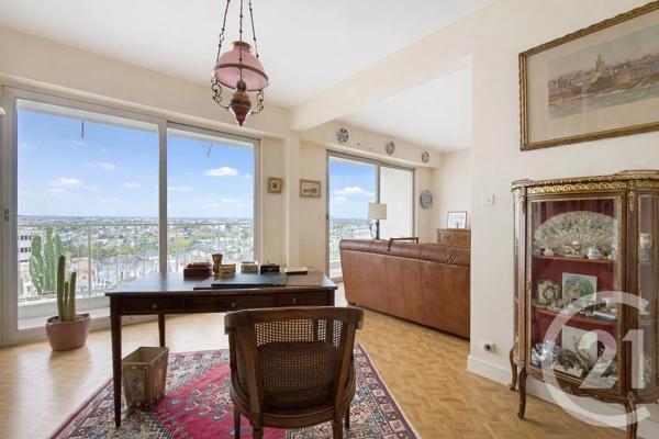 Appartement T5 à vendre  5 pièces - 119,75 m 2   CHOLET  - 49