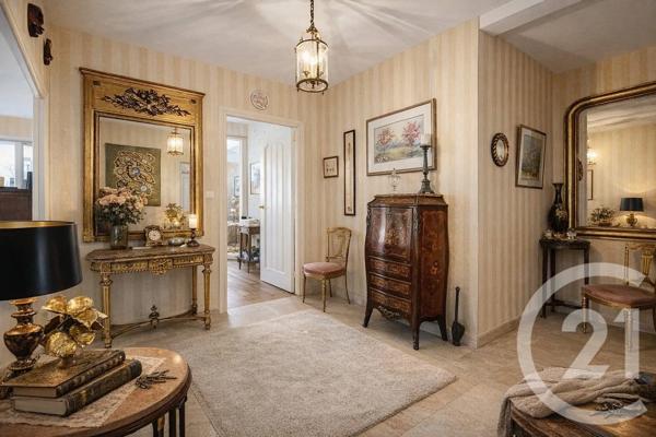 Appartement T5 à vendre  5 pièces - 119,75 m 2   CHOLET  - 49