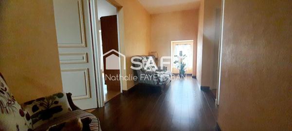 Maison 4 chambres avec hangar et garages