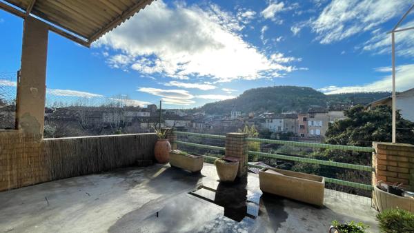 Salernes (83690) IMMEUBLE DE 5 APPARTEMENTS, JARDIN TERRASSE ET GARAGE, SALERNES CENTRE, LE VAR (83) IDEAL INVESTISSEUR