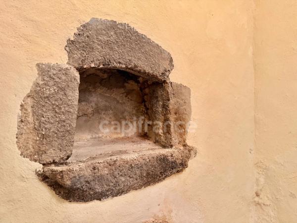 MAISON 120 M², TERRAIN CLOS 1 525 M², DOUBLE VITRAGE, 3 CHAMBRES, TAXE FONCIÈRE 419 €, HAMEAU PAISIBLE