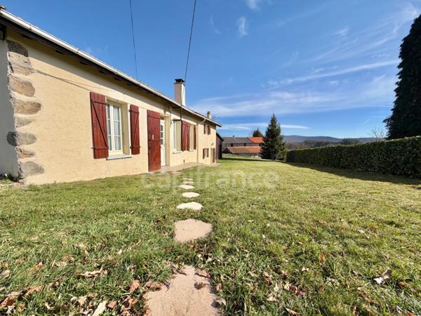 MAISON 120 M², TERRAIN CLOS 1 525 M², DOUBLE VITRAGE, 3 CHAMBRES, TAXE FONCIÈRE 419 €, HAMEAU PAISIBLE