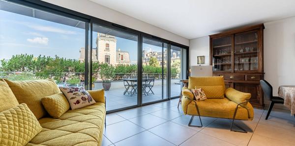 Appartement T3 avec grande terrasse et vue dégagée à Aix-les-Bains