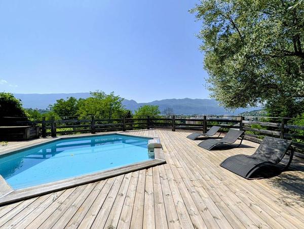 Aix-les-Bains - Villa rénovée avec vue lac et piscine