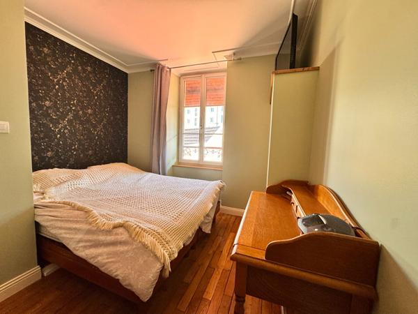 Appartement 4 pièces 90 m² Centre-ville de Lons-le-Saunier Dernier étage