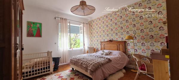 MAISON de charme, 5 chambres, située à 2 pas du centre ville