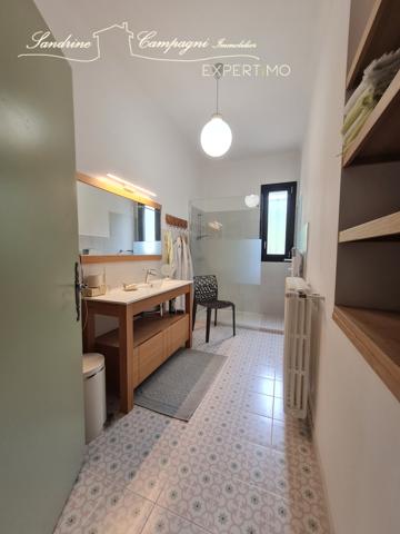 MAISON de charme, 5 chambres, située à 2 pas du centre ville