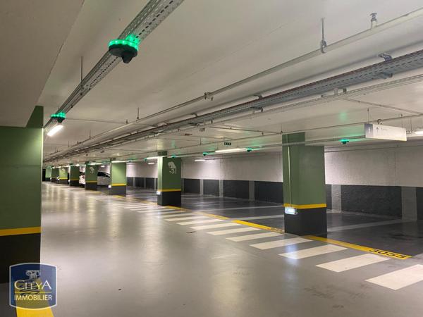 Location parking Fontainebleau (77300)