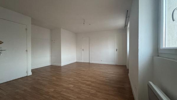 À vendre : Appartement 2 pièces à LIVRY GARGAN