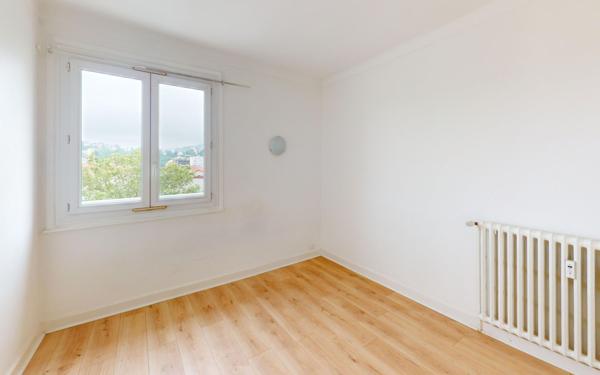 Appartement à vendre    3 pièces • 63,67 m2 Saint-Étienne