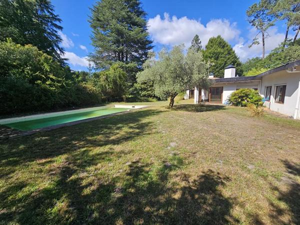 Villa D'architecte OPPORTUNITÉ EXCEPTIONNELLE - NOUVEAU PRIX