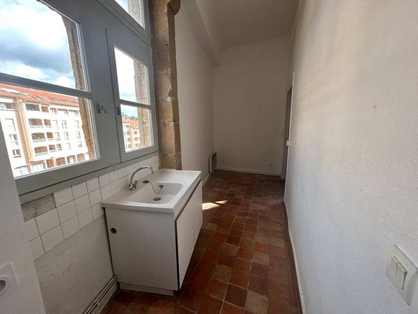Appartement 2 pièces 64 m² LYON