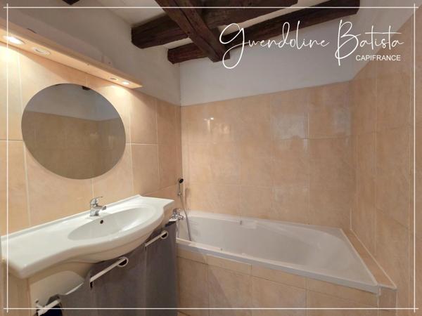 Appartement T3 rénové 46,42m² - Dernier étage - BERGERAC (24)