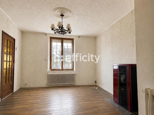 Maison
         5 pièces
        - 100 m² 116 000 € *