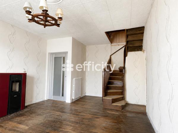 Maison
         5 pièces
        - 100 m² 116 000 € *