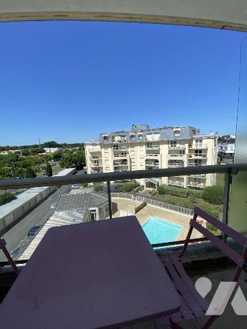 IDEAL INVESTISSEUR MERIGNAC RESIDENCE LES CONVIVIALES Prox Pellegrin / Tram et gare
Superbe T1...
