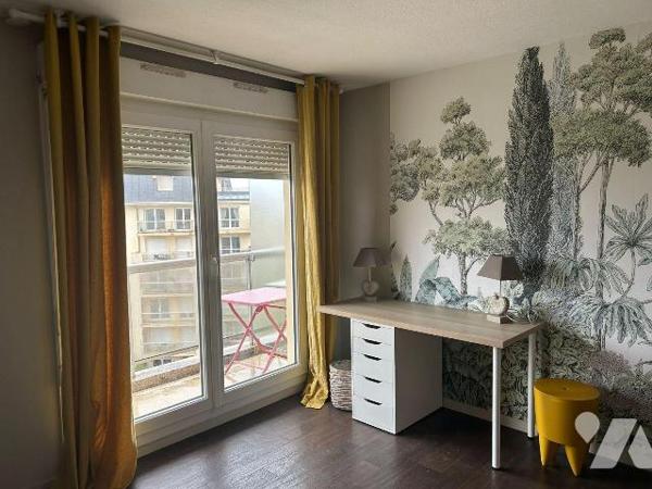 IDEAL INVESTISSEUR MERIGNAC RESIDENCE LES CONVIVIALES Prox Pellegrin / Tram et gare
Superbe T1...