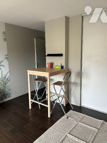 IDEAL INVESTISSEUR MERIGNAC RESIDENCE LES CONVIVIALES Prox Pellegrin / Tram et gare
Superbe T1...