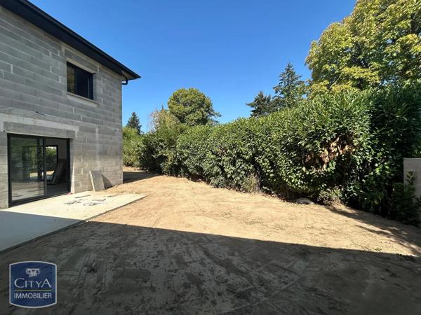 Maison à louer 4 pièces 107.68m² Bourg-en-Bresse (01000)