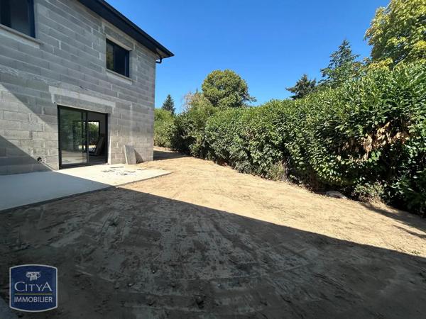 Maison à louer 4 pièces 107.68m² Bourg-en-Bresse (01000)