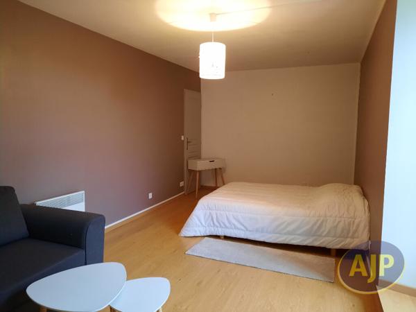 Appartement à louer Montils : 3 pièces, 82m² avec 2 chambre(s) à 635€ - AJP Immobilier Pons