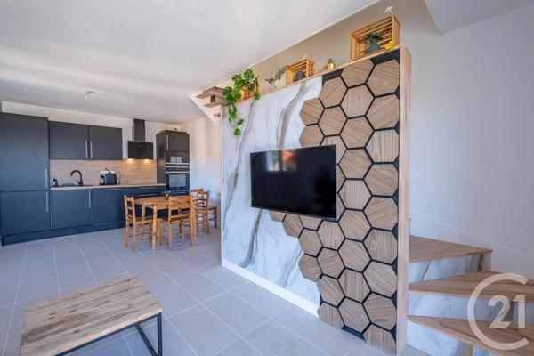 Appartement Studio à vendre  1 pièce - 43,84 m 2   EVIAN LES BAINS  - 74