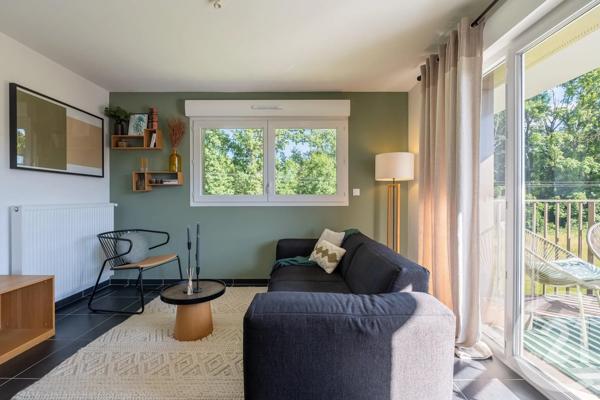 Appartement Studio à vendre  1 pièce - 43,84 m 2   EVIAN LES BAINS  - 74