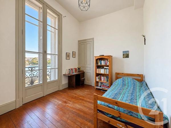 Appartement F5 à vendre  5 pièces - 148,60 m 2   VIENNE  - 38