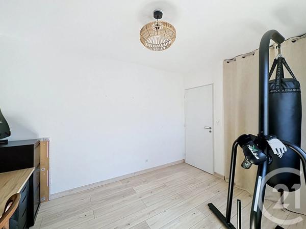 Maison à vendre  5 pièces - 120 m 2   CORBAS  - 69