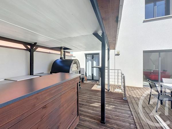Maison à vendre  5 pièces - 120 m 2   CORBAS  - 69